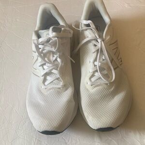 New Balance Arishi fresh foam sneakers